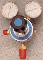 2 stage / 2 gauge gas bottle regulator.